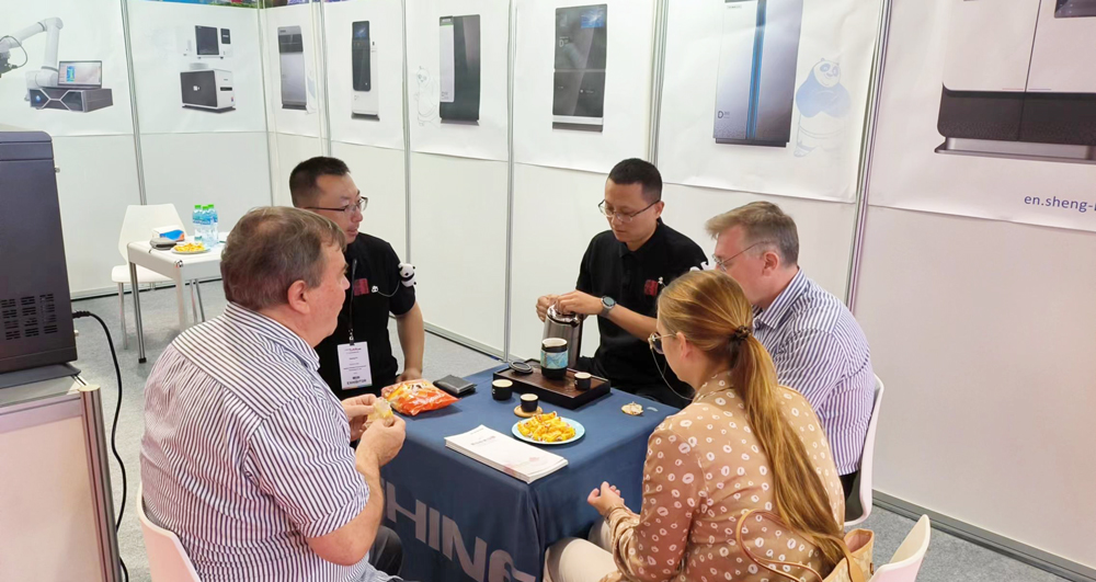 Exhibition Live | SHINE's Appearance at ARABLAB2023, with a Unique Design of "Technology+Art+Culture"